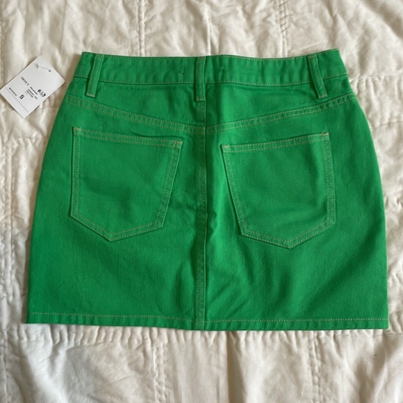 Jean Skirt 💚 - Picture 2 of 3